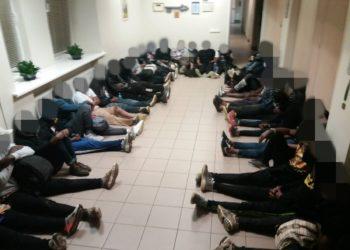 Dėl migrantų plūstančių į Lietuvą paskelbta ekstremalioji situacija