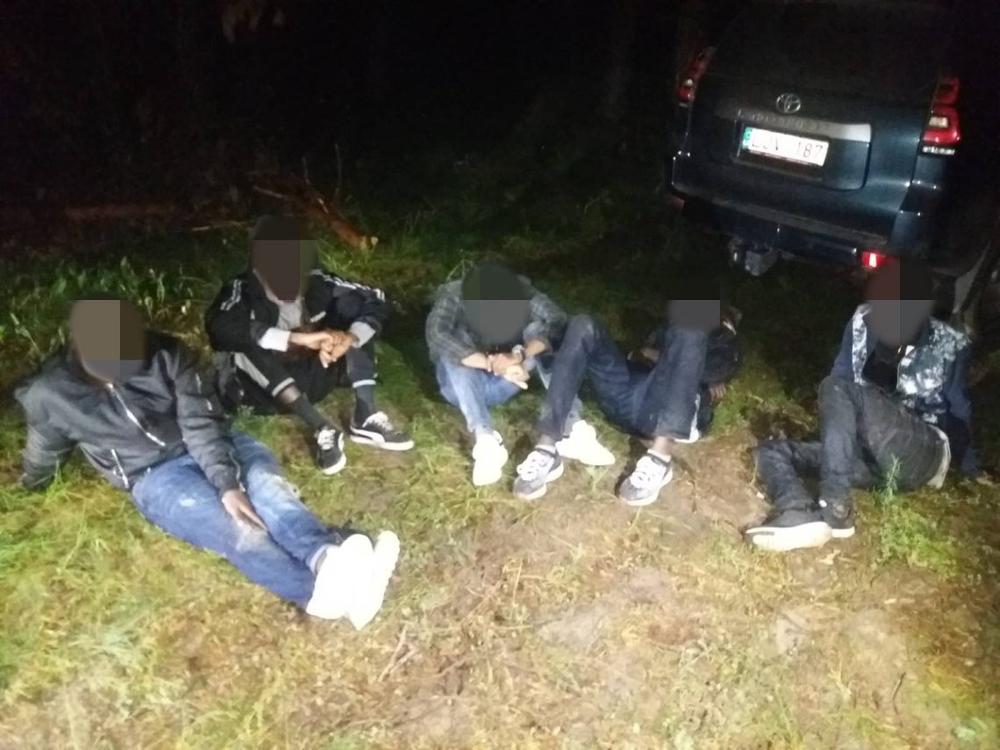 Dėl migrantų plūstančių į Lietuvą paskelbta ekstremalioji situacija