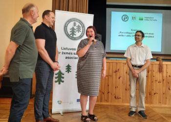 Apdovanoti pavyzdingai tvarkomų miško valdų savininkai