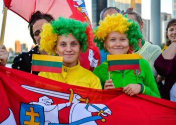 Tautiška giesmė kasmet skamba pasaulio sostinių širdyse