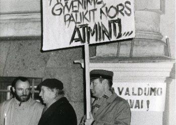Kaip KGB archyvai buvo integruoti į valstybinių archyvų sistemą?