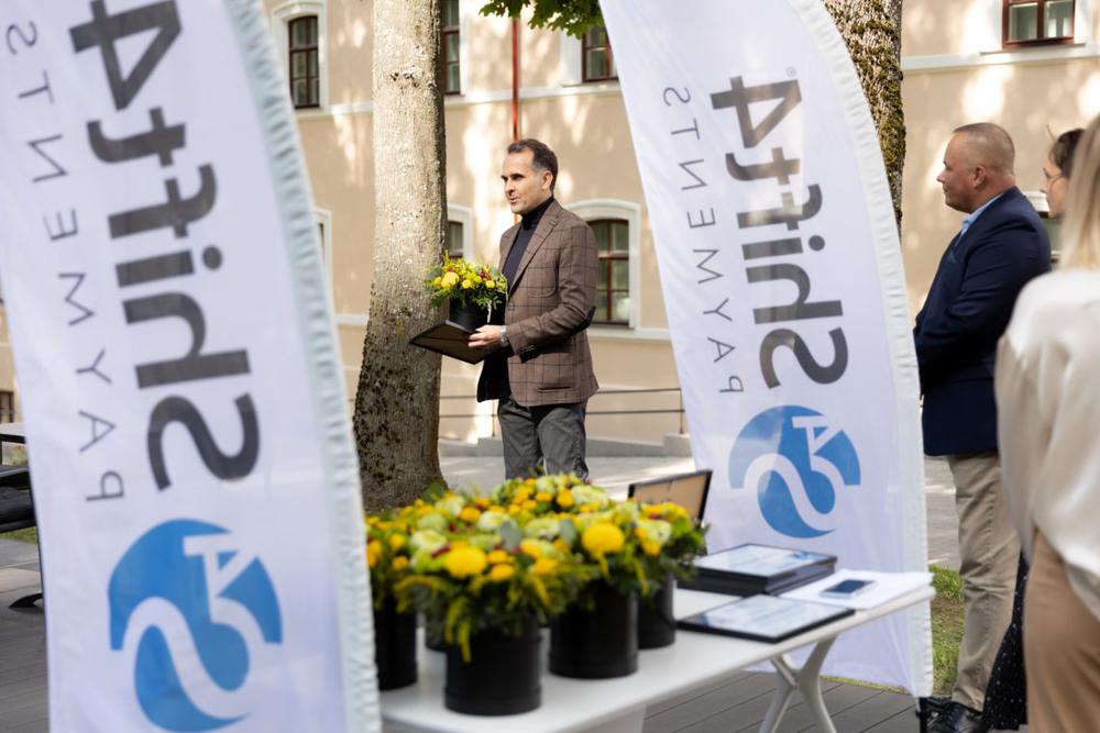 Su „NASA“ bendrą technologiją vystantis 17-metis žada revoliucingą CO2 perdirbimą