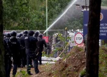 Lietuvos valstybės sienos pažeidėjų maištas Rūdninkų poligone | Alkas.lt nuotr.