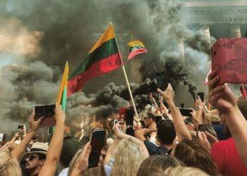 Mitingas prie Seimo | facebook.com, V. Jašinsko nuotr.