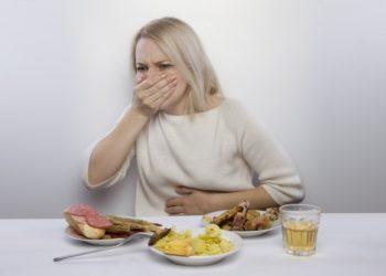 Kaip sumažinti skrandžio skausmą: kada vaistai padeda, o kada kenkia?