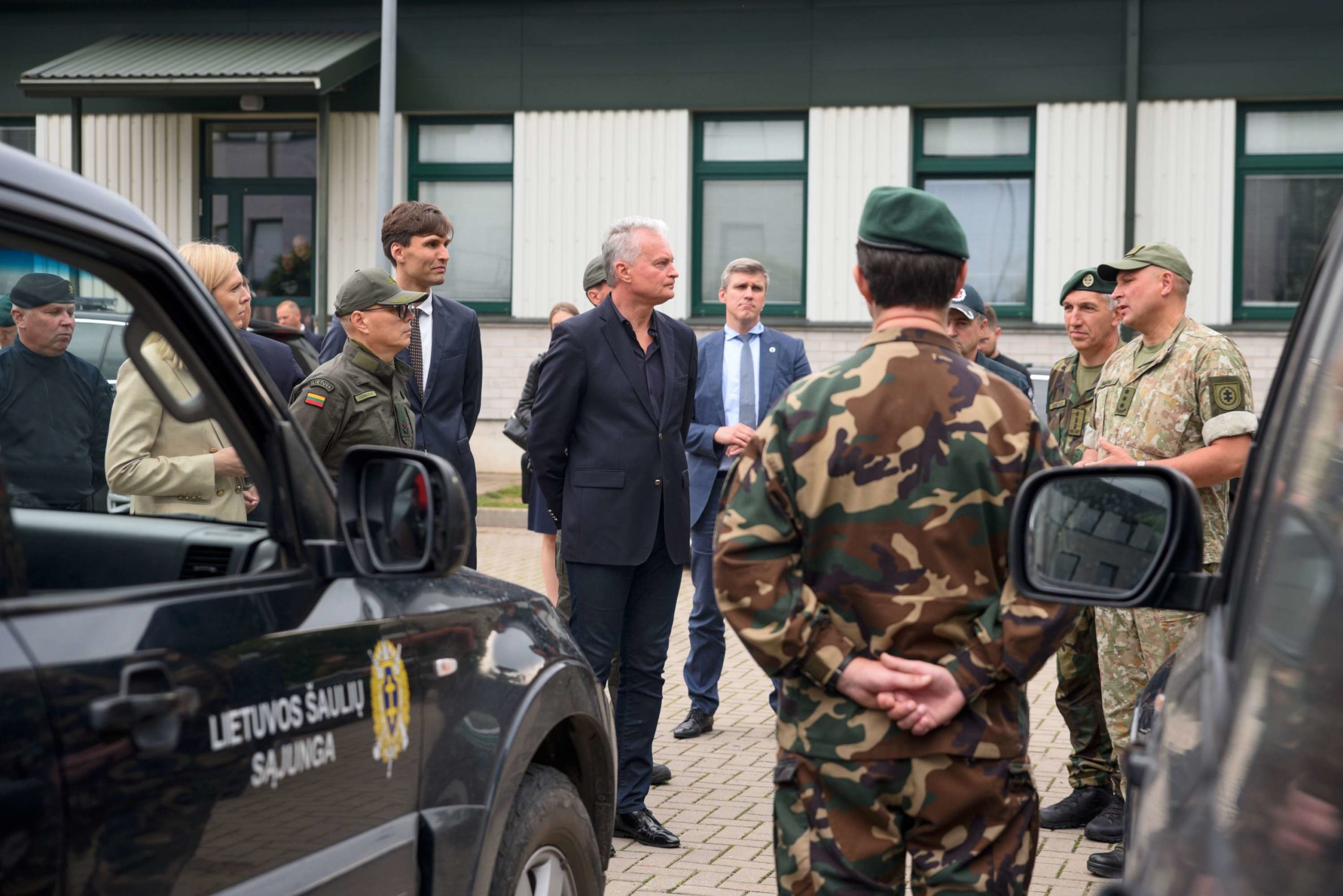 Prezidentas lankosi Valstybės sienos apsaugos tarnybos Vilniaus rinktinės būstinėje | lrp.lt, J. Auškelio nuotr.