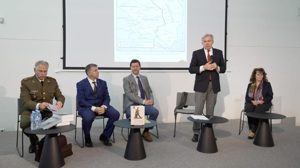 Pristatytas leidinio „Birželis kvietė į Kovą“ II-asis tomas