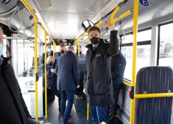 Jonavoje keleivius veš elektrinis autobusas