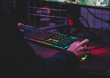 Tyrimas atskleidė Lietuvos gyventojų informacinio raštingumo ir kritinio mąstymo gerėjimą