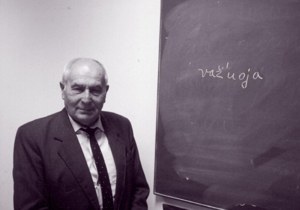 Mirė kalbininkas, baltistas prof. Michalas Hasiukas (1931–2021)