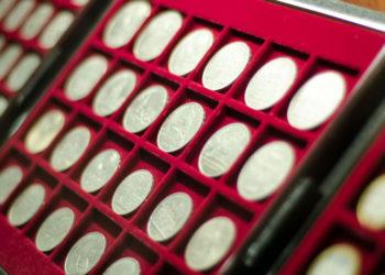 Kolekcinėse monetose – garsioji lietuviška pasaka „Eglė – žalčių karalienė“