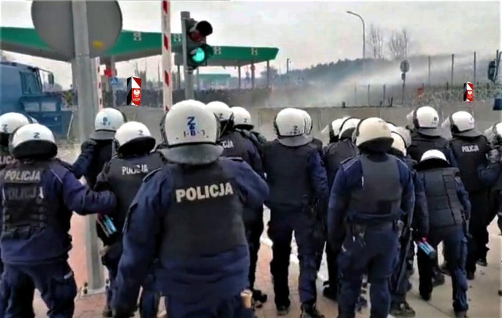 Lenkai gina savo ir ES sieną | Alkas.lt ekrano nuotr.