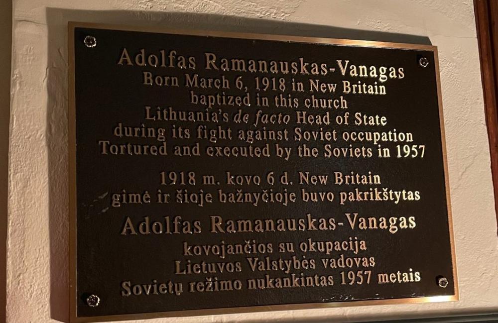 A. Ramanausko-Vanago gimtinėje Niu Britene atidengta atminimo lenta