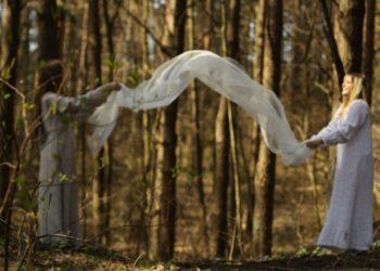 Kviečia „ratilio“ koncertas „Laumių monai“