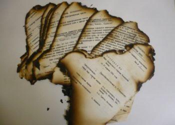 Restauruoti apdegę Lietuvos komunistų partijos (ant SSKP platformos) ir kitų prosovietinių organizacijų dokumentai