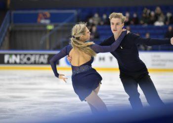 Lietuvos vėliavą Pekine neš čiuožėjų pora