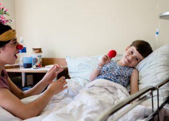 Nauja gydytojų klounų programa: mažiesiems ligoniams sukūrė mini serialą