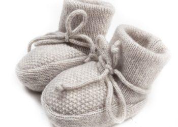 Kojinės ir tapukai kūdikiams – būtina aprangos dalis mažylio kasdienai