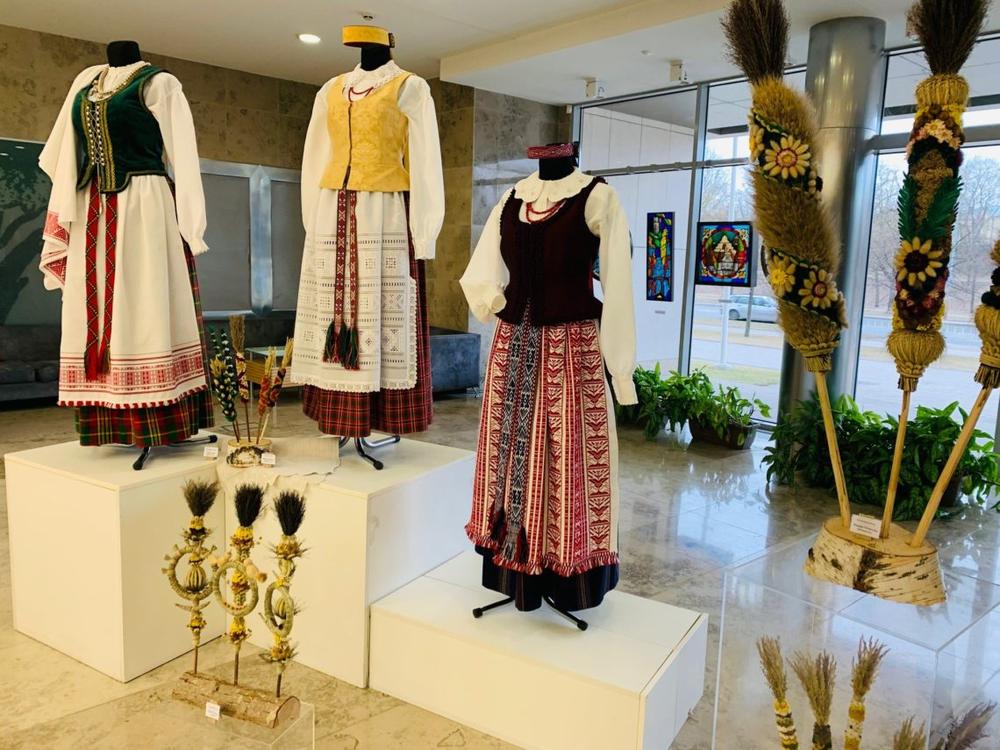 Seime pristatoma Vilniaus krašto tautodailininkų paroda „Lietuva brangi…“