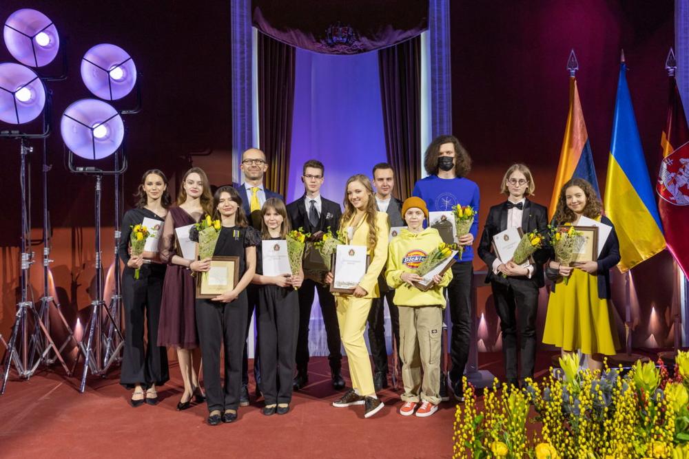 Gabiems Vilniaus moksleiviams išdalinti apdovanojimai