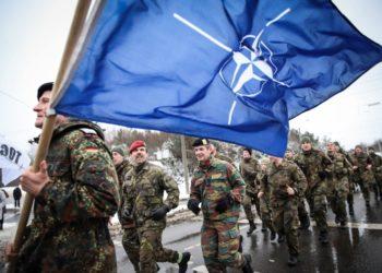 NATO vėliava, kariai | kam.lt nuotr.