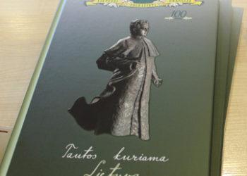 Utenoje pristatyta knyga „Tautos kuriama Lietuva“