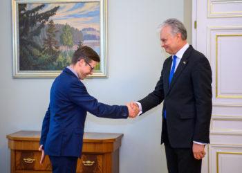 Prezidentas: viešuosiose pirkimuose reikia siekti dar daugiau skaidrumo