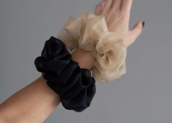 Plaukų gumytės puoselėjančios plaukus