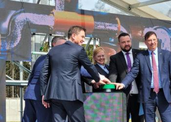 Oficialiai atidarytas dujotiekis GIPL