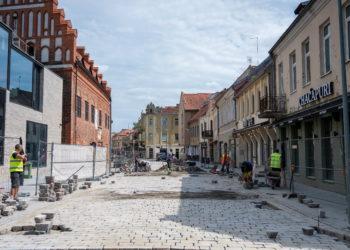 Grindinio klojimo darbai Vilniaus gatvėje | kaunas.lt nuotr.