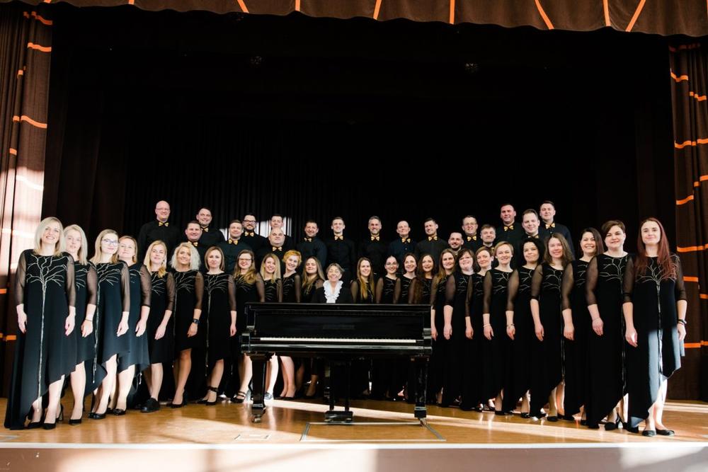 100-mečio jubiliejų mininčio seniausio Lietuvoje choro „Daina“ vadovė R. Navickienė: laimės pasagą turėti neužtenka