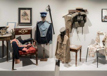 Pokalbis apie karių aprangas: ką jos liudija apie praeitį ir kaip įkvėpė dabartį? (video)