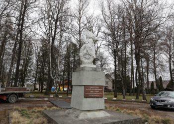 Parengti nurodymai savivaldybėms dėl sovietinių paminklų nukėlimo