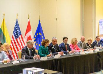 Siekiama glaudžiau bendradarbiauti su JAV verslu