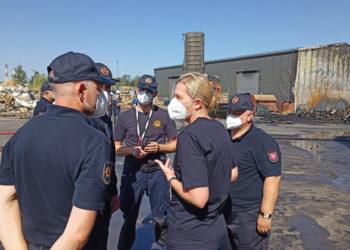 Po 16 valandų gaisras „Žalvaryje“ užgesintas