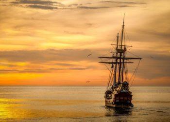 Seni ir nauji laivų krikštijimo papročiai