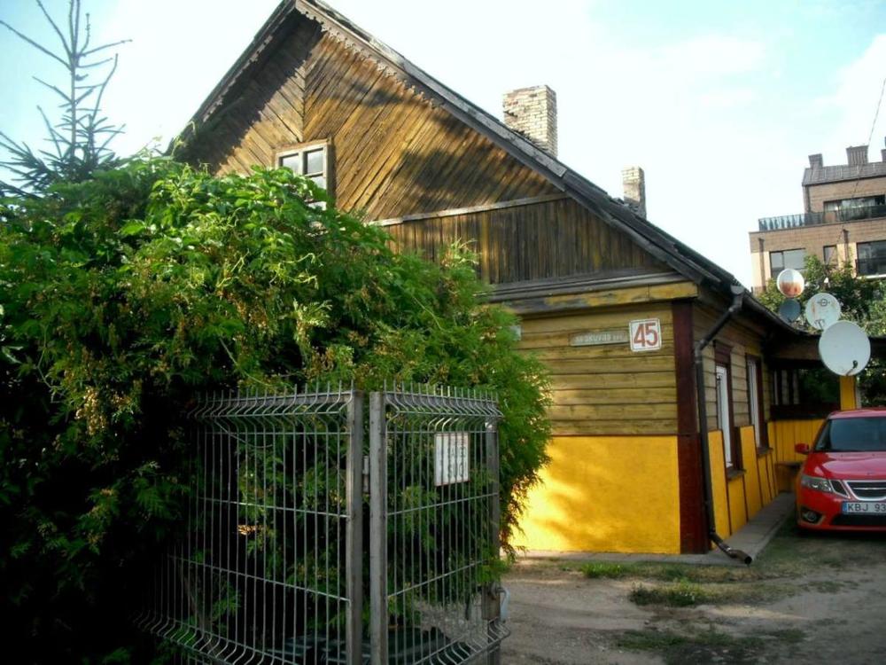 A. Stabrauskas. Vilniaus Šnipiškių senieji mediniai namai. Padėtis 2015 m. (2. Krokuvos g.)