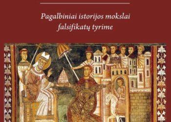 Knygos „Surasti tiesą: pagalbiniai istorijos mokslai falsifikatų tyrime“ sutiktuvės | knygos.lt nuotr.