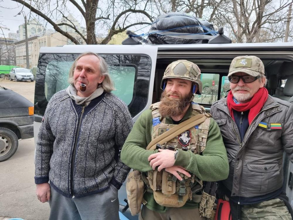 2022 kovas, gudų pulko bazė. Valdas Vižinis; Kosto Kalinausko vardo gudų pulko Volato bataliono vadas a.a. Ivanas Marčukas (Brestas), žuvęs 2022 birželio 26 dieną didvyrio mirtimi stabdydamas rusų tankų prasiveržimą prie Lisičansko; Sakalas Gorodeckis | S.Gorodeckio nuotr.