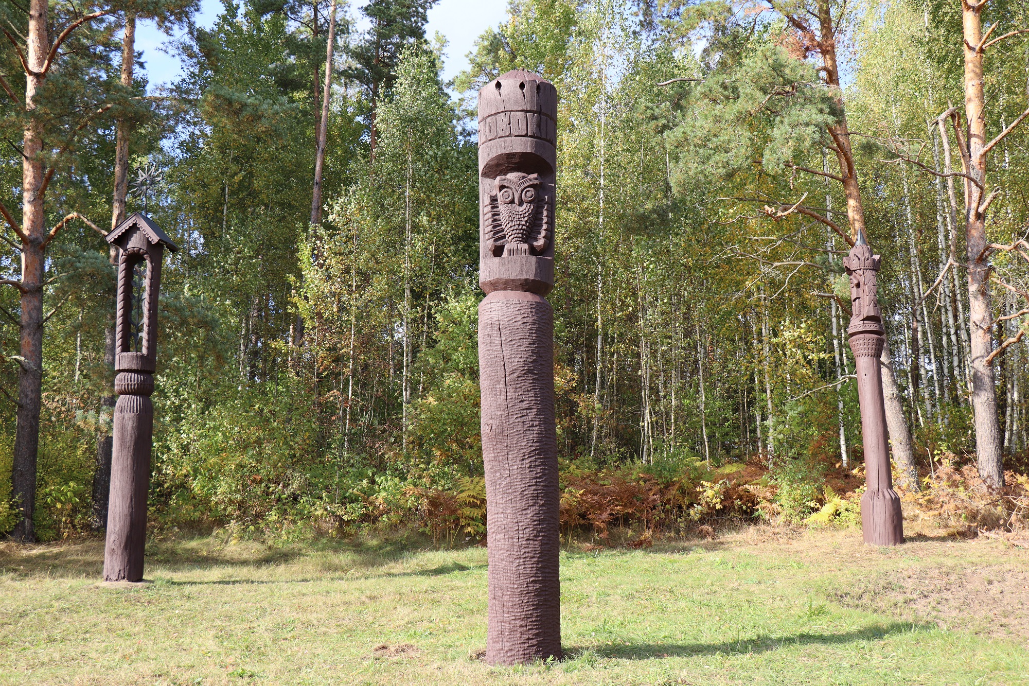 Antrasis seniausias Lietuvoje medinių skulptūrų ansamblis Palūšėje atgimsta | Ignalinos r. savivaldybės nuotr.