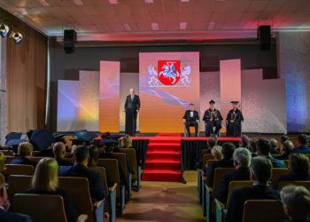 Prezidentas pabrėžė aukštojo mokslo svarbą