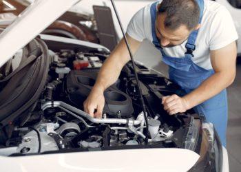 Automobilių daviklių gedimo priežastys | freepik.com nuotr.