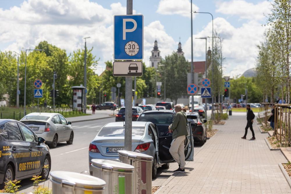 Automobilių stovėjimas | vilnius.lt nuotr.