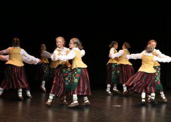 Liaudiškų šokių varžytuvių „Aguonėlė“ finale varžysis jaunieji šokėjai iš Lietuvos ir Lenkijos | Rengėjų nuotr.