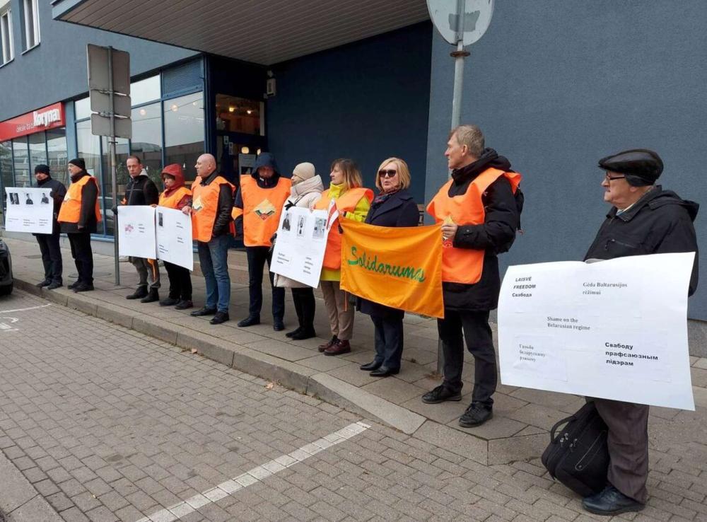 Solidarumo piketas „Laisvę – Baltarusijos profesinių sąjungų vadovams ir nariams!” | rengėjų nuotr.