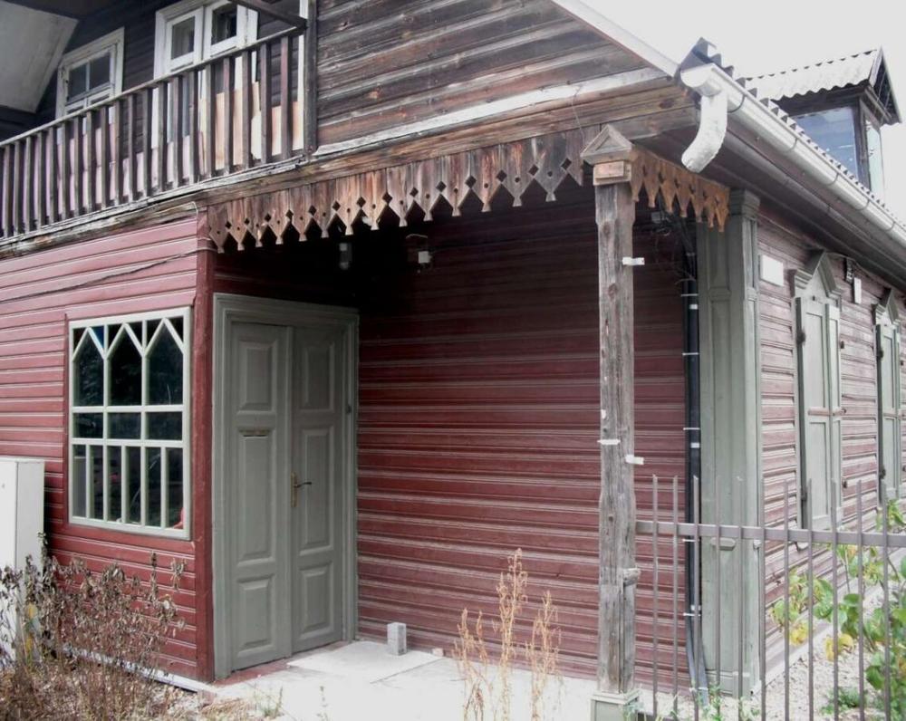 Vilnius, Šnipiškės. Kintų g. 4: namo fragmentas.