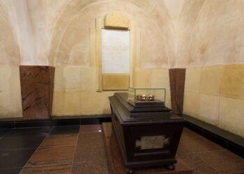 Barboros Radvilaitės karstas Karališkajame mauzoliejuje | Rengėjų nuotr.