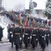 Iškilminga eisena į skverelio vietą. Eisenos priekyje Lietuvos kariuomenės Garbės sargybos kuopos kariai | Brolių Černiauskų nuotr.