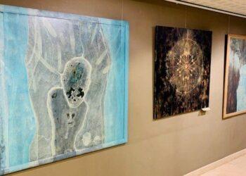 Seime pristatoma A. Bartkutės-Deviatnikovos tapybos paroda „Virsmas“ | lrs.lt nuotr.