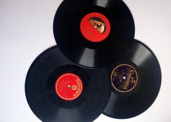 Bibliotekoje saugomas šelako plokšteles siekiama prikelti antram gyvenimui | Kauno apskrities viešosios bibliotekos nuotr.